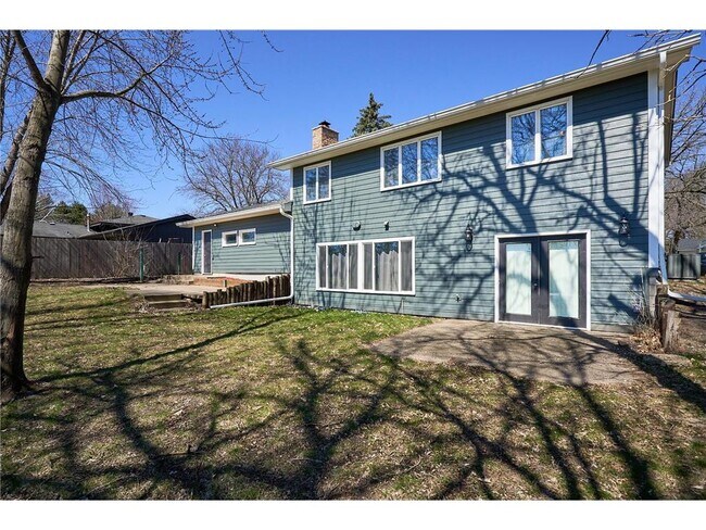 Building Photo - 4324 Rustic Pl