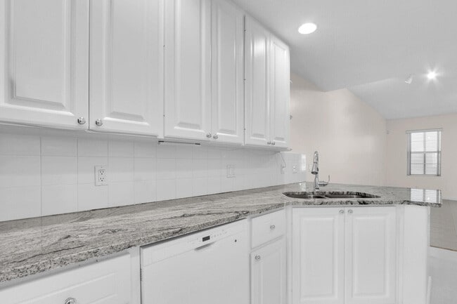 Building Photo - 3183 E Community Dr