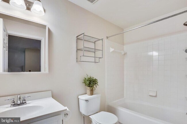 Building Photo - 15301 Diamond Cove Terrace