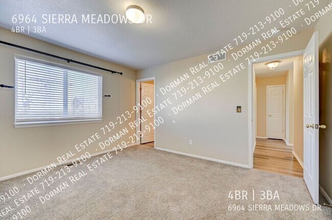 Building Photo - 6964 Sierra Meadows Dr