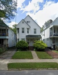 Building Photo - 2216 E 71st St