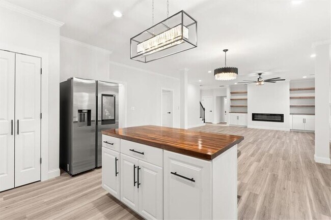 Building Photo - 2895 Jones Mill Rd