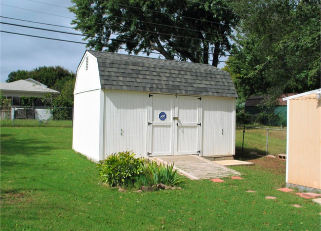 Building Photo - 1445 Mallard Dr
