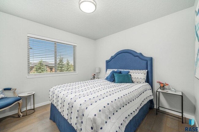 Building Photo - 7563 S Grand Arbor Pl