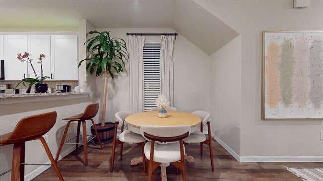 Building Photo - 14526 Chasing Bend Dr