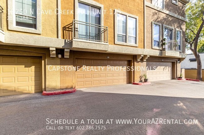 Building Photo - Stunning 2-Bedroom, 2.5-Bath Townhouse in ...