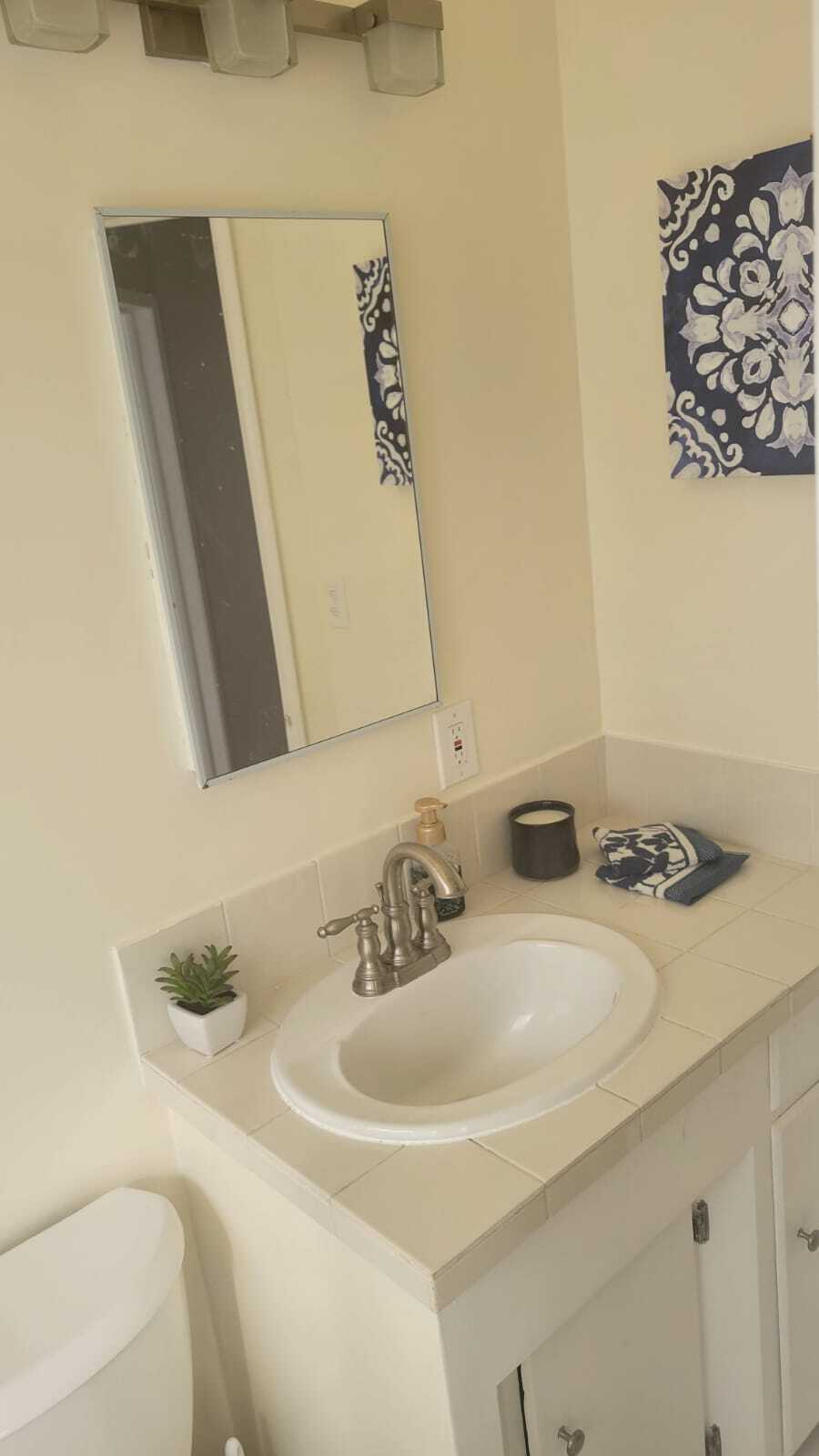 Building Photo - 1430 Manhattan Beach Blvd