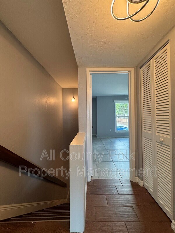 Building Photo - 1836 N Crystal Lake Dr