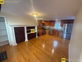 Building Photo - 3 Clarken Ct