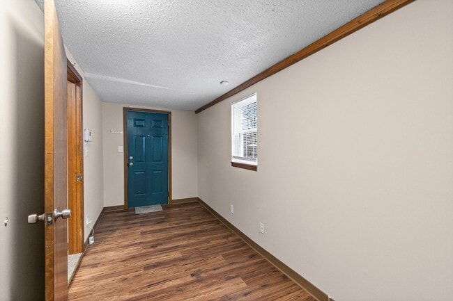 Building Photo - Adorable Home Walking Distance to KU Med & 39th Street