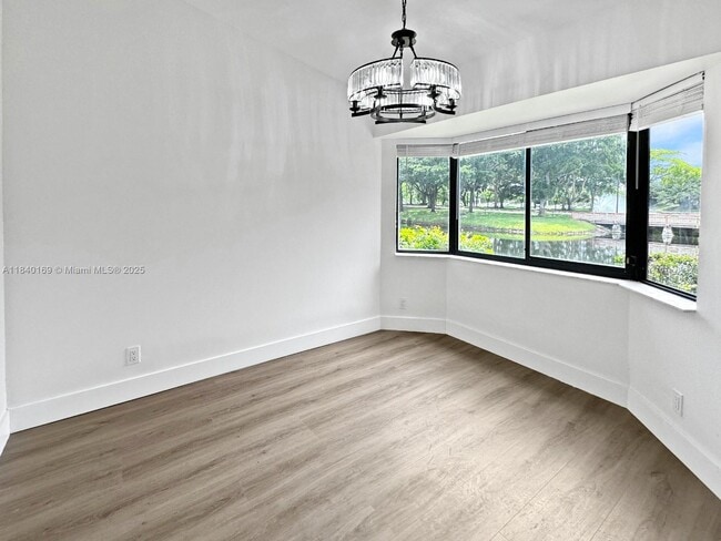 Building Photo - 9348 Chelsea Dr S