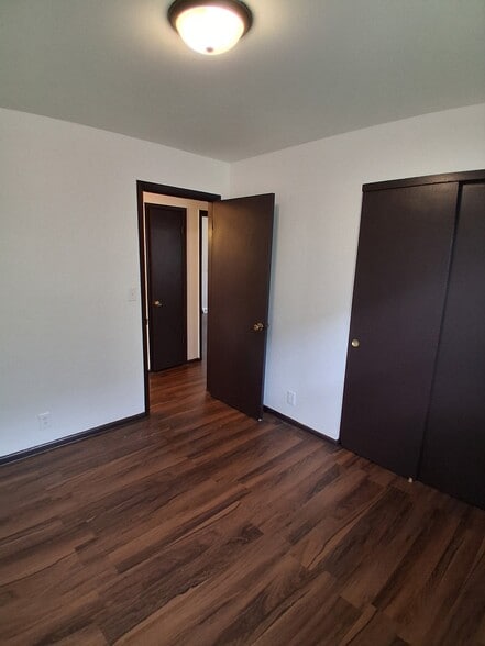 Building Photo - 4976 N 47th St