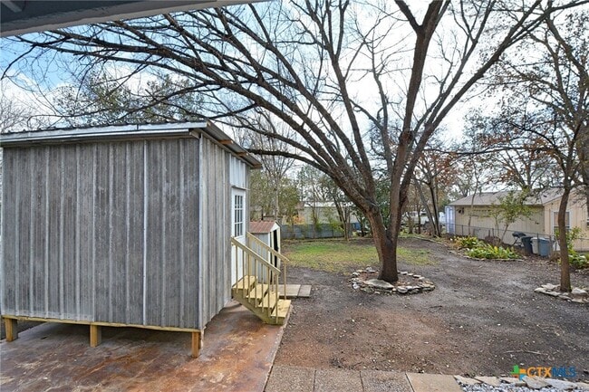 Building Photo - 571 W Merriweather St