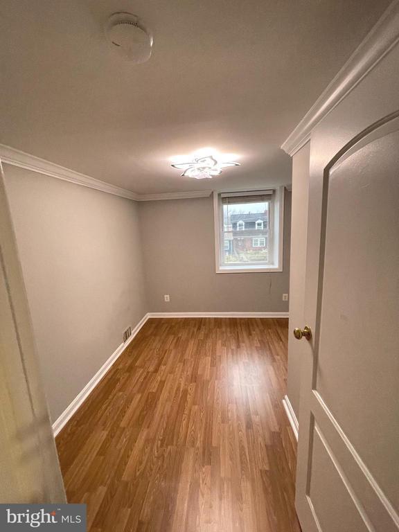 Building Photo - 7619 Allendale Dr