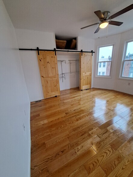 Building Photo - 1353 Jerome St