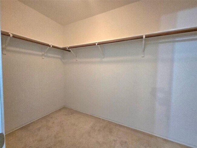 Building Photo - 133 Hillhouse Ln