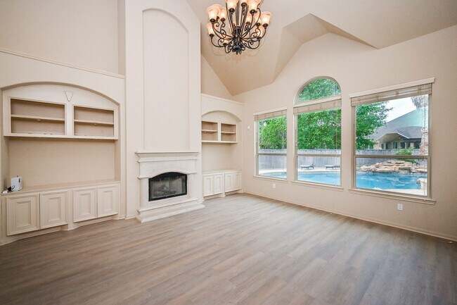 Building Photo - 19 Sandwell Place