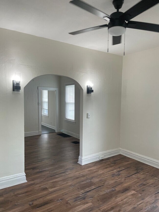 Building Photo - NO DEPOSIT REQUIRED! House for Rent in Southwest City