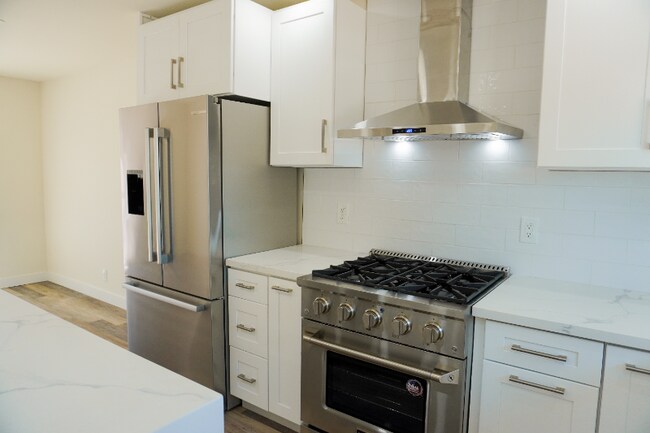 Building Photo - 18271 Roberta Cir