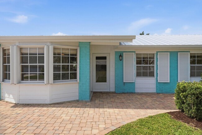 Building Photo - 1603 SW Seagull Way