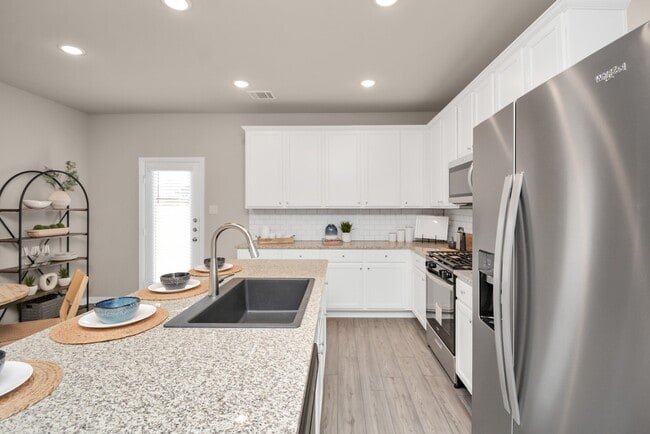 Building Photo - 4615 Aurora Glen Dr