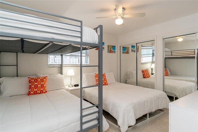 Building Photo - 1469 NW 10th St