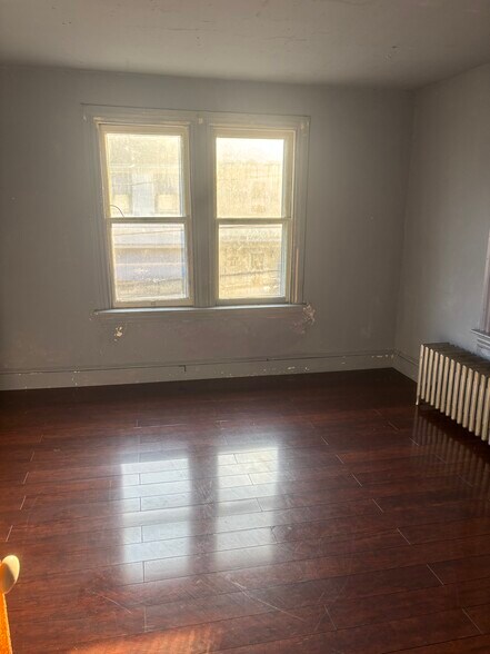 Building Photo - 221 East St