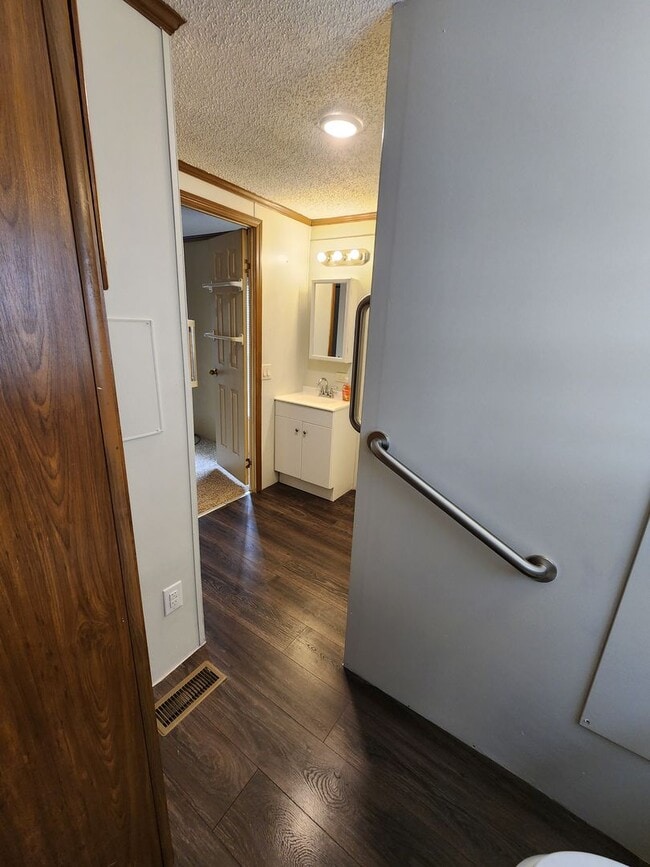 Building Photo - Spacious 2/2 House in Burnet TX