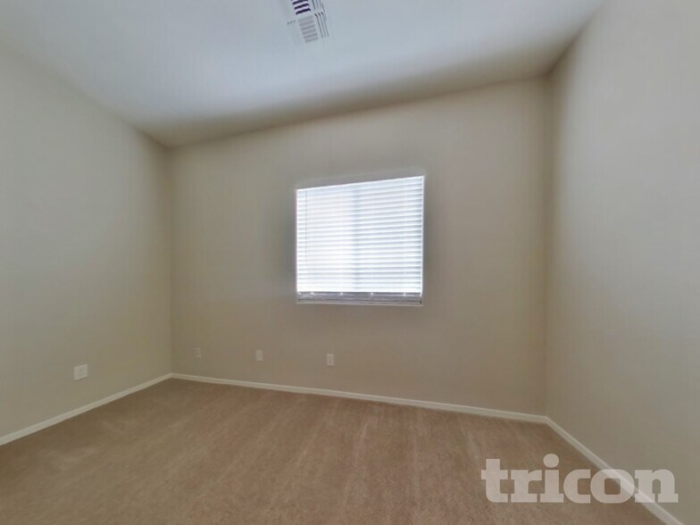 Building Photo - 11910 W Jackson St