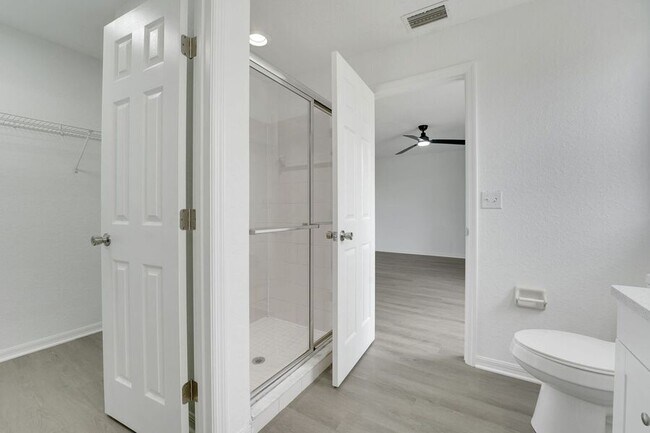 Building Photo - 528 Drayton Rd