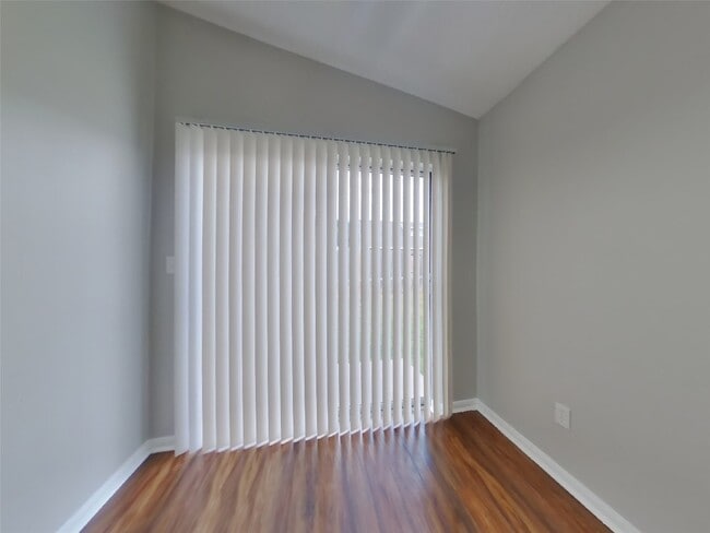 Building Photo - 3142 Boynton Dr