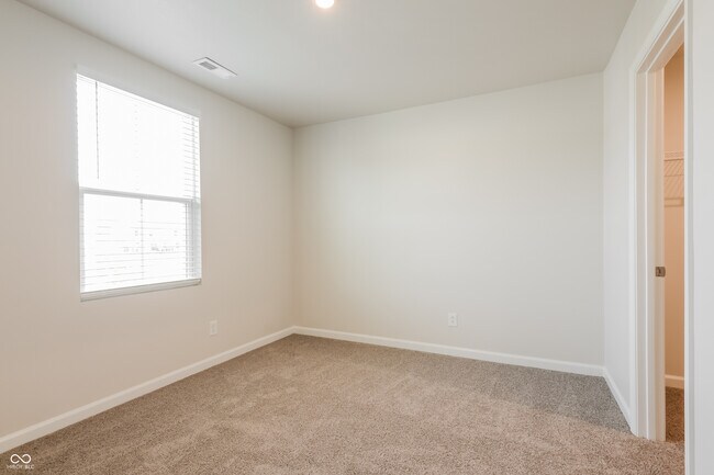 Building Photo - 13781 N Rising Sun Cir E