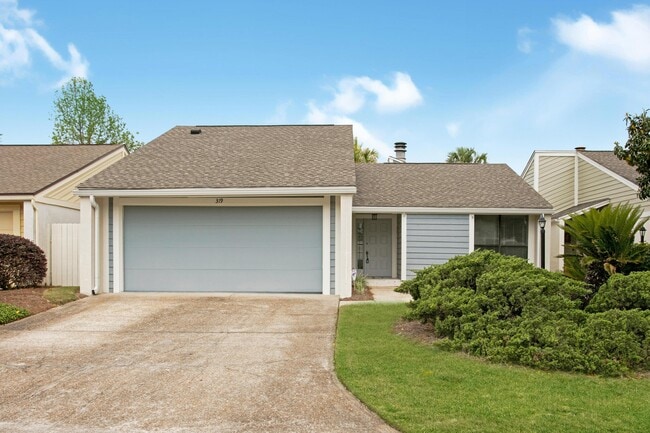 Building Photo - 319 L'Atrium Dr