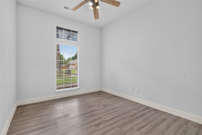 Building Photo - 7206 Glen Rosa Dr