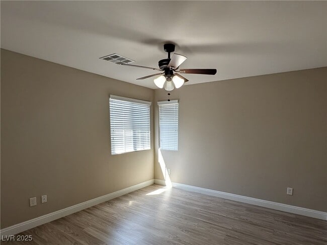 Building Photo - 10668 Berkshire Woods Ave