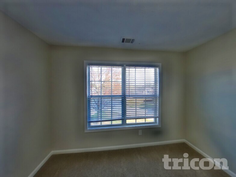 Building Photo - 238 Greenland Dr
