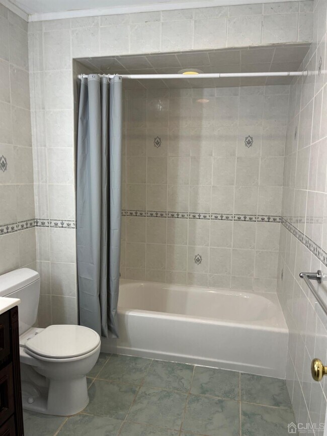 Building Photo - 3601 N Oaks Blvd