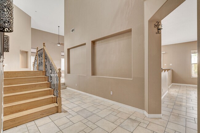 Building Photo - 2504 Antique Blossom Ave