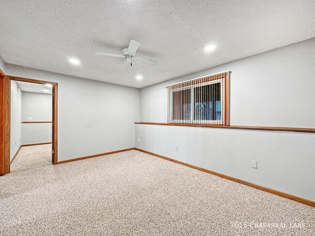 Building Photo - 4br 2ba 2cg ~ Security Deposit Free Altern...