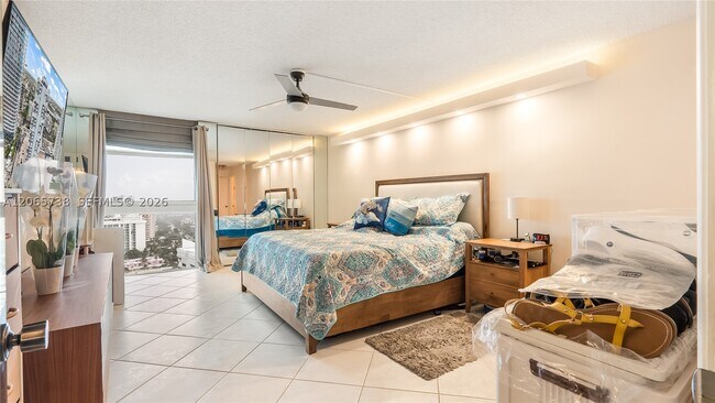 Building Photo - 1370 S Ocean Blvd
