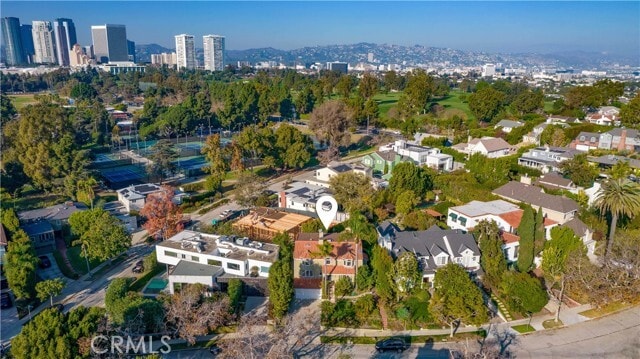 Building Photo - 2714 Club Dr