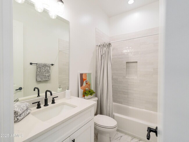 Building Photo - 28143 N QUINTANA Pl