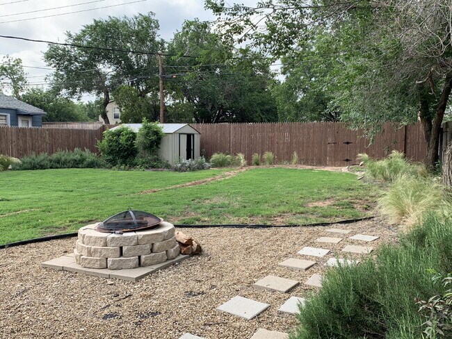 Building Photo - Beautiful Newly Updated Home in Tech Terrace