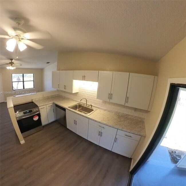 Building Photo - 21548 Seyburn Terrace