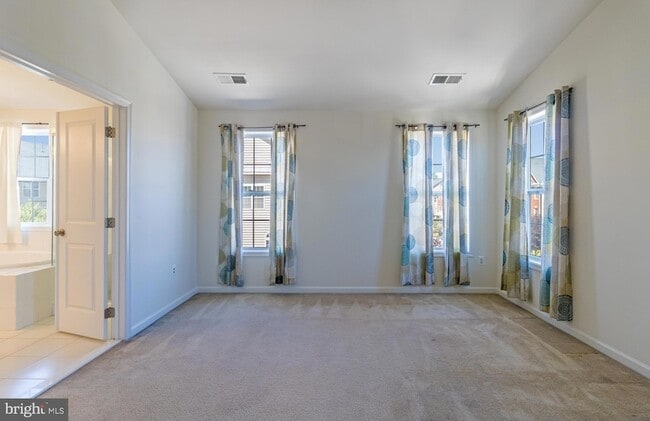 Building Photo - 23409 Berkeley Meadows Dr