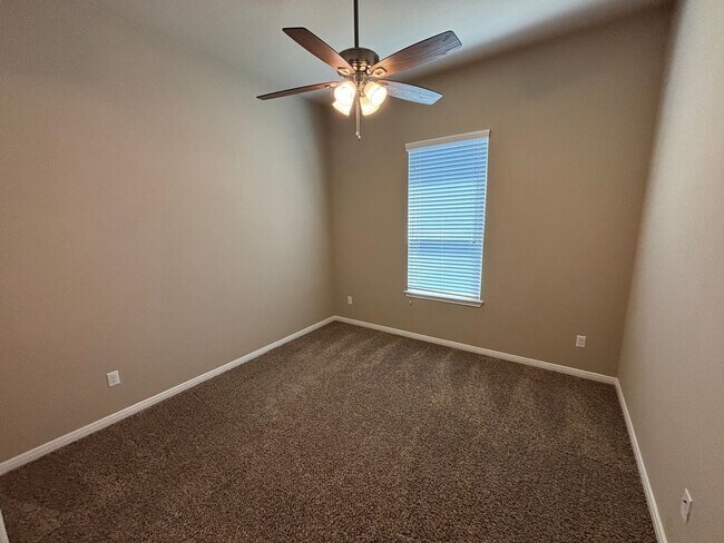 Building Photo - AVAILABLE NOW; APPLY TODAY!!! $560.00 OFF FIRST MONTH