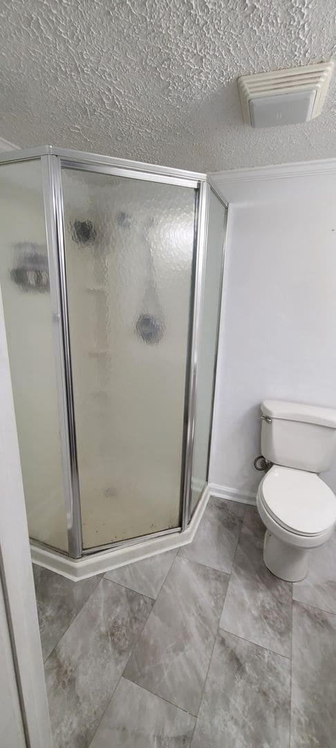 Building Photo - 4BR 3BA SFH with Full Finished Basement