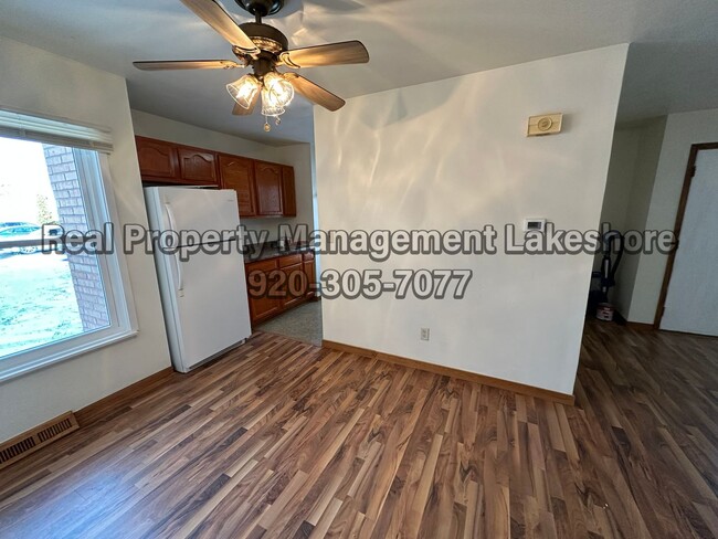 Building Photo - 3 Bedroom Condo | Great Location!