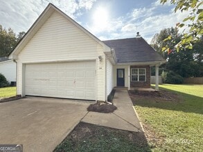 Building Photo - 124 Waters Edge Dr