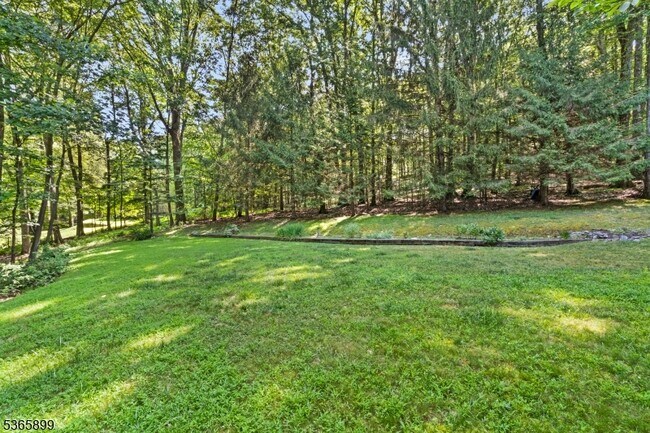 Building Photo - 67 Frog Hollow Rd